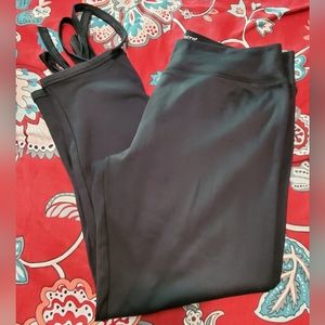 simply Southern Capris Size  XL